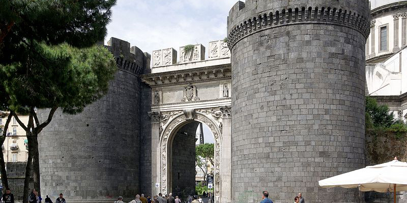 Porta Capuana Napoli
