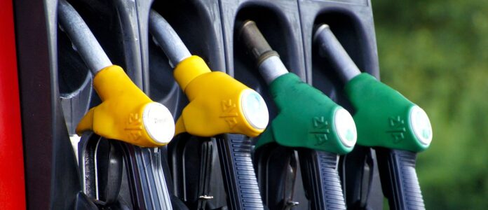 benzina diesel carburante distributore