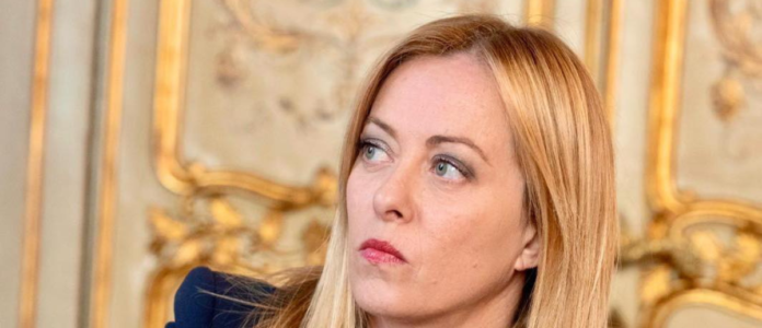 Protesta camionisti, pugno duro di Meloni: denunciati autotrasportatori e decreto per i ristori. Giustizia in affanno, Tribunali vuoti